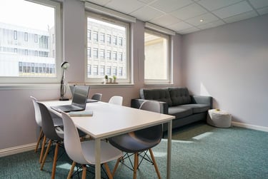 1 bed flat, Roxburgh Place, Old Town, Edinburgh, EH89SU - Image 10